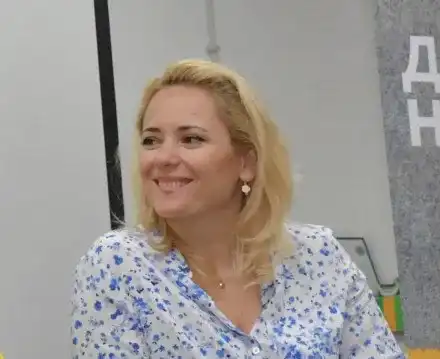 Лора Крумова обсебена от Яворов, кръсти дъщеря си Мина, синът ѝ пък е Явор