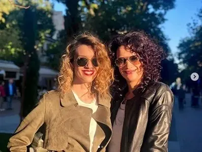 Луиза Григорова с нова визия - вече е с къдрава руса коса