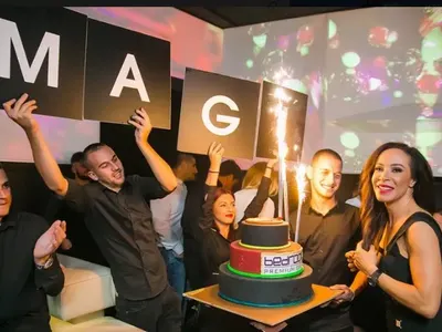 Маги Желязкова чукна 44 с шумно парти (СНИМКИ)