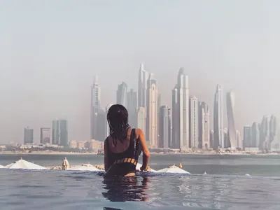 МЕГЗ по-красива от всякога в Дубай (СНИМКИ)