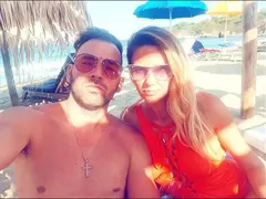 Наско Месечков прави ремонт от плажа