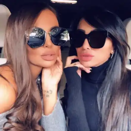 Ни Ло и Биляна заедно на шопинг