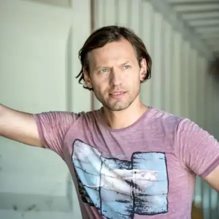 Орлин Павлов се похвали с ново гадже, след като скъса с мулатката