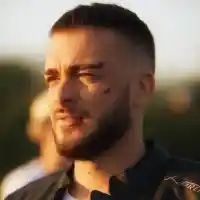 Пияни НАПАДНАЛИ Криско на морето? (Лъже, че паднал от мотора)