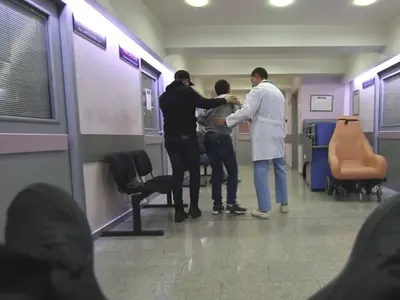 Простреляха известен рапър! Войната с големите продуцентски къщи и медии започна