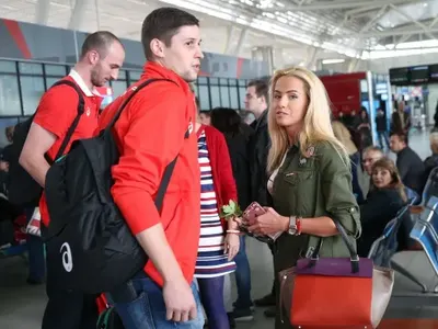 Рая Пакова показа годежния пръстен от Николай Пенчев  (Фото)