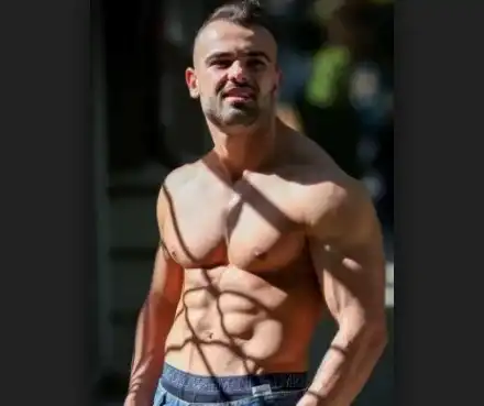 Ричард бръмчи с мъже с „меки китки“! Богаташи от левия фронт го „подпират“ финансово