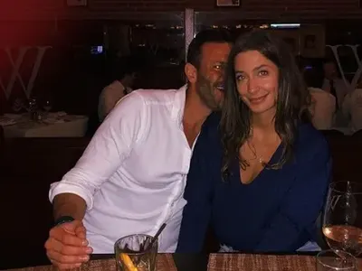 Щерката на Фатик се жени за френски тузар! Сгоди се за най-красивия богаташ