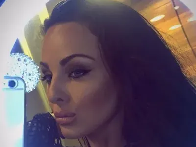 Щерката на Глория показа яката си ДУПАРА! Симона малко по малко сваля задръжките (СНИМКИ)