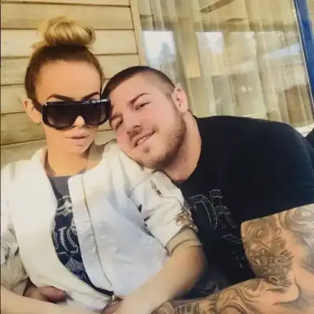 Сузанита разори гаджето си и му би шута, гардът осъден за хулиганско меле