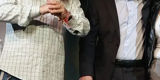 УНИКУМ! Ето ги Рачков и Халваджиян по бански (ШОК СНИМКИ по-долу)