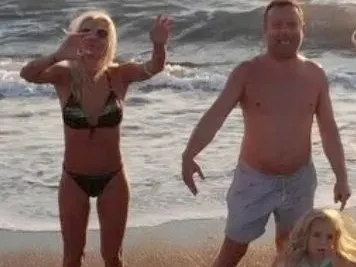 УНИКУМ! Ето ги Рачков и Халваджиян по бански (ШОК СНИМКИ по-долу)