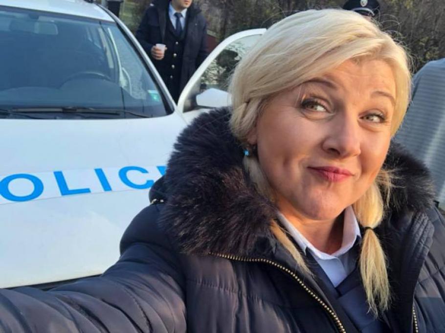 Албена Михова тръгна с тираджия