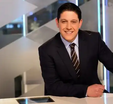 Богомил Грозев грубо гази закона зад волана