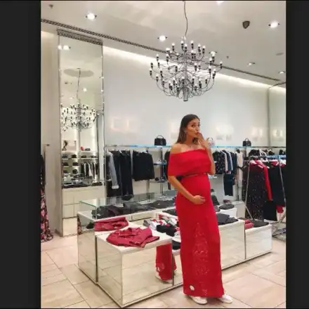 Бременната Алекс Петканова точи лиги по здравеняци