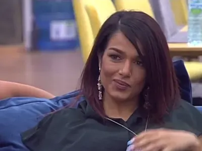 Гаджето би шута на Диона заради ромския й произход