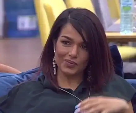 Гаджето би шута на Диона заради ромския й произход