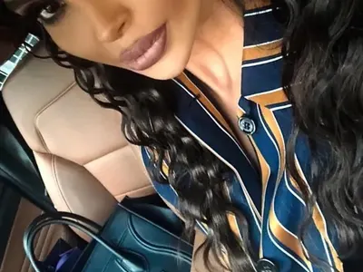 Гущеров ще се пръсне от яд! Мария без грим и по кецове като на 18! (Снимки)