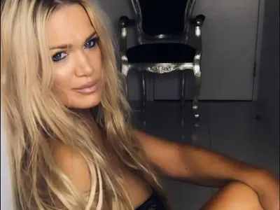 Инстаграм цензурира най-горещата баба в света