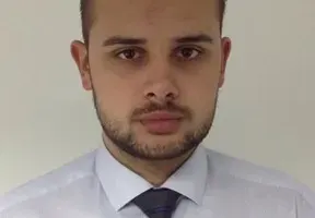 Измамници рекетират с детектор на лъжата? (Снимки)