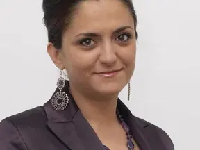 Измамници рекетират с детектор на лъжата? (Снимки)