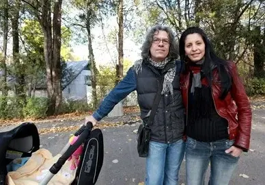 Жената на Иван Лечев пропя чалга!