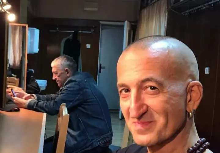 Какво става с Дони? Ребрата му ИЗСКОЧИХА! (Шокираща снимка)