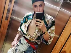 Кулагин разсипа ВИП-овете: Ваня Костова - вманиачена фанатичка, Папи Ханс висял по 2 часа в банята, за да… Наско Колев травмиран от Мария Илиева