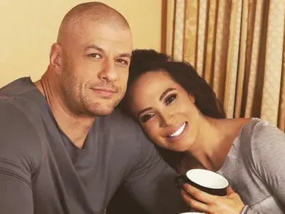 Маги Сидерова разделена с мъжа си (Моделката се сърди когато я наричат Желязкова)