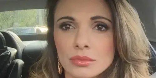 Маги Вълчанова се вкопчи в синовете си след развода