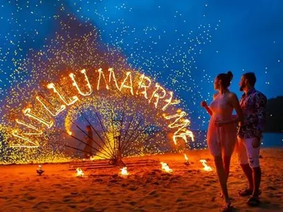 Мис България се сгоди за бившия на Елен Колева (Снимки)