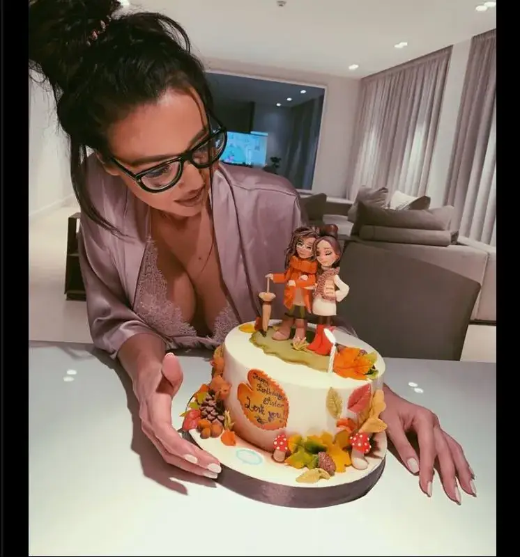 Николета Лозанова с гореща честитка за ЧРД