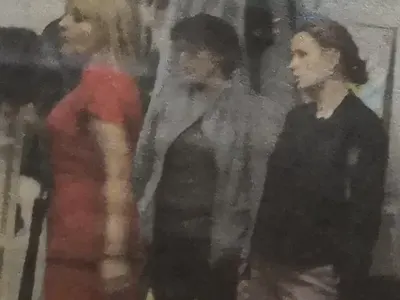 Папараци заснеха Мая Манолова гола в пробната кабина