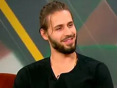 Папи Ханс печели „Брадъра“!