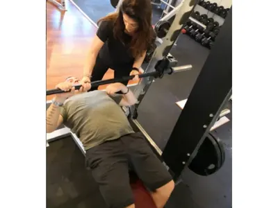 Само в HotArena! Ето това е СИЛНА ВОЛЯ! Вижте как Христо Мутафчиев тренира всяка сутрин в 7 ч. във фитнес зала!