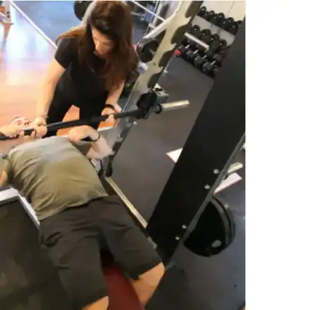 Само в HotArena! Ето това е СИЛНА ВОЛЯ! Вижте как Христо Мутафчиев тренира всяка сутрин в 7 ч. във фитнес зала!