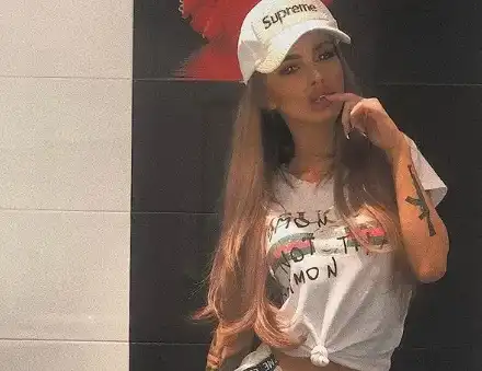 Сузанита заличи снимките си в нета