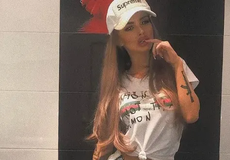 Сузанита заличи снимките си в нета