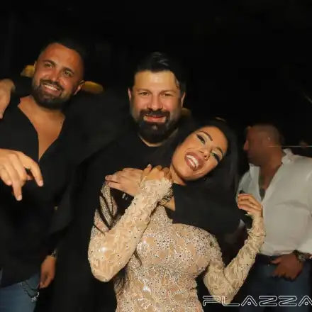 Тони Стораро мачка мис Силикон