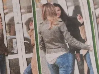 Весела Тотева гаси фасовете си по стените