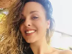 Като всяка новоизлюпена музикална звезда! Симона Загорова иска да бъде и актриса (Обожавала да готви манджи)