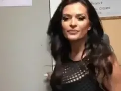 Преслава в истерия преди първото си участие след раждането! Певицата представи крадена песен на Дуа Липа