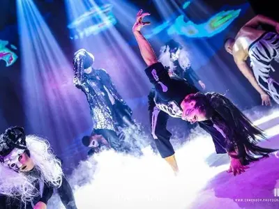 Алекс и Азис въртят яки гьобеци в Megami Club (Снимки)