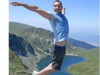 Антон Хекимян живял с двама мъже