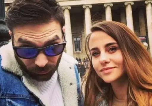 Бившата на Тото влиза в киното