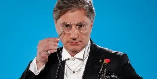 Денди има антики за 1 милион - гладувал, за да харчи за скъпото си хоби