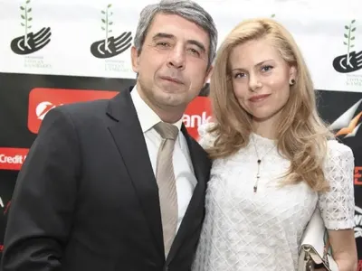 Деси и Плевнелиев се местят в Америка! (Вижте причината + Подробности около бракоразводното дело с Юлияна)