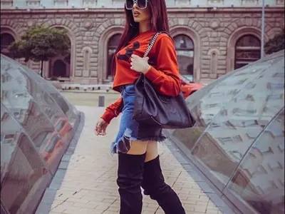 Диона пръска пари в мола