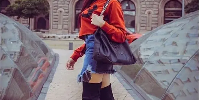 Диона пръска пари в мола