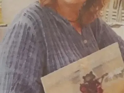 Ето я жената, която ЯЯ обожава (Любопитни подробности)